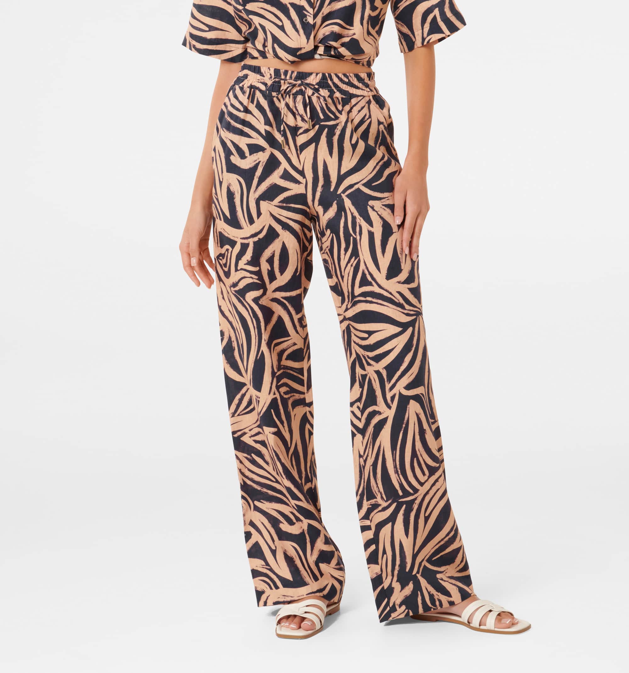 Livy Linen Straight Leg Pant