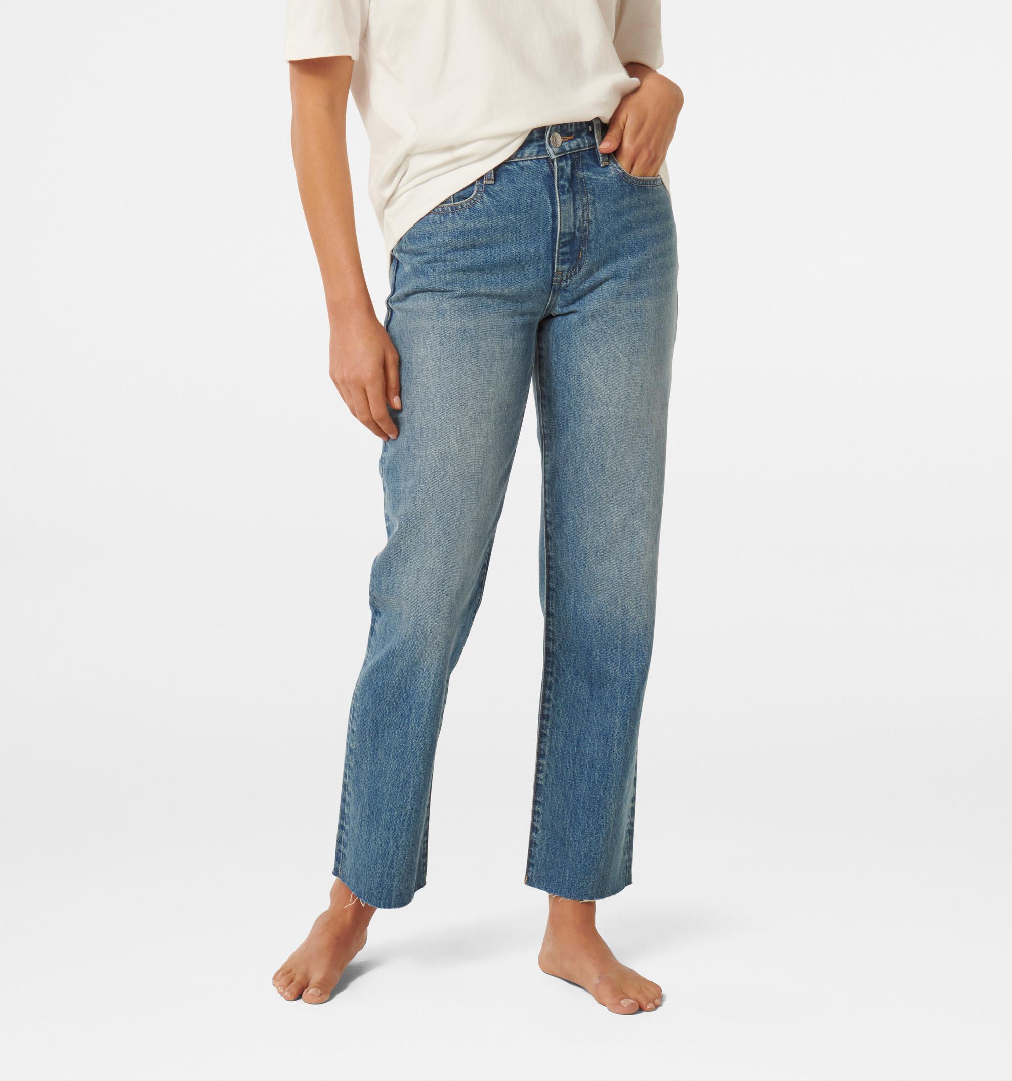 Niki Ankle Straight Jean